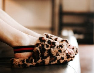 Faux Fur Leopard Slippers
